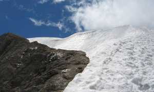 1024px Marmolada ascent