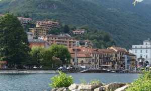 1280px Lungolago di Omegna panoramio 6