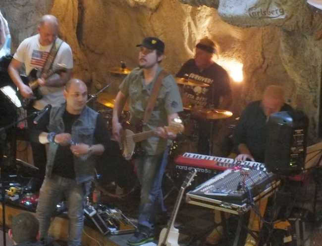 27709975 1995145420809289 5757298462877329281 o