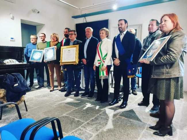 330561120 168221135983417 8539327172991050914 n