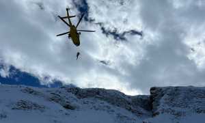 431840289 713620164317062 1748711406653494628 n