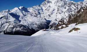 46734441 2163725680351694 230015899795456000 n