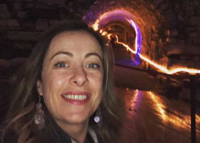 48404974 10156808832022645 7002388557683752960 n