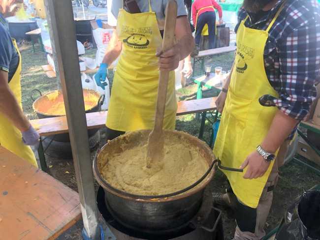 6C71411E F389 46CB 8693 AAB35B70DB4E