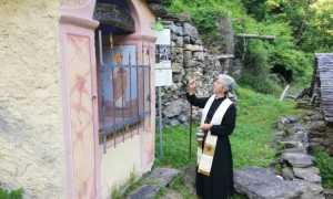 9 La benedizione dellItinerario tra i Ciottoli della Fede FILEminimizer 768x576