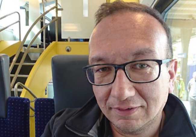 9520328B 79A7 4CFB BAC2 DA49A7F9356E