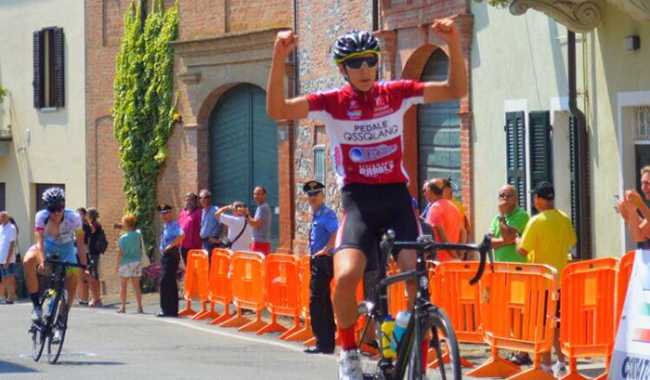 Alessandro Bona pedale traguardo