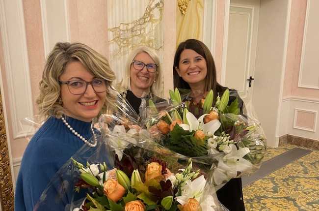Chiara Molteni con Giulia e Silvia Polli