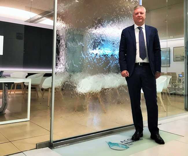 Emanuele Terzoli inpiedi