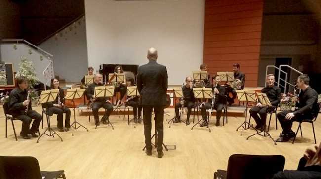 IMG20230512221620 BURST001 COVER