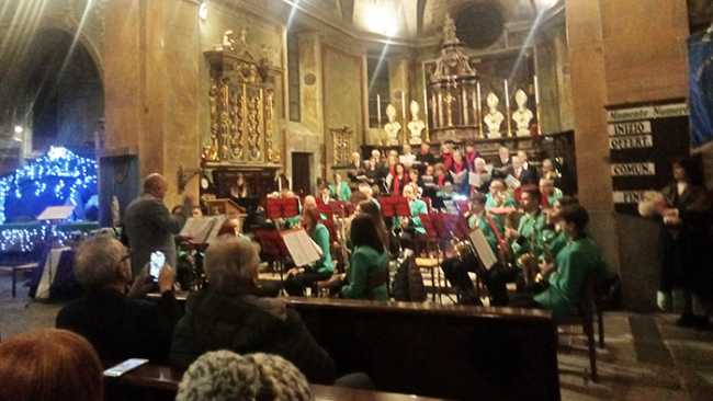 IMG20231215224732 BURST001 COVER