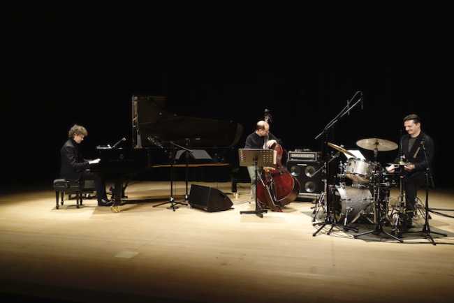 Roberto Olzer Trio Tokyo 1