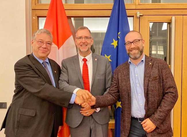 a48782ea d1ac 4f92 a2b4 862468d8a840