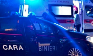 ambulanza carabinieri notte