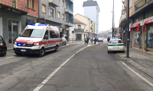 ambulanza villa strada investito ciclista