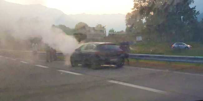 auto fumo superstrada 17 ott