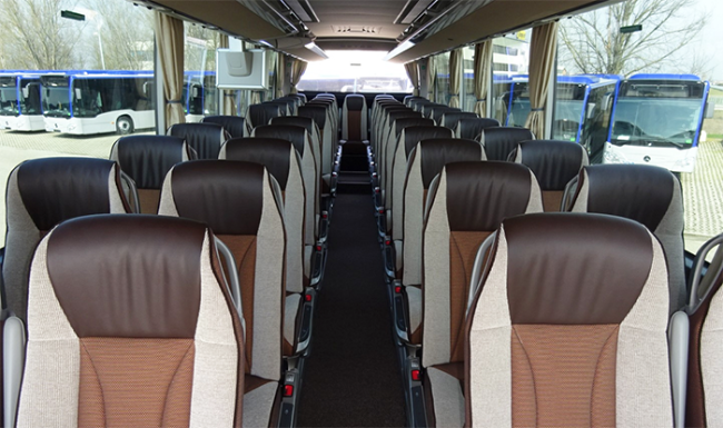 autobus interni vuoto