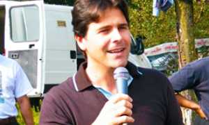 b bartolucci marzio microfono