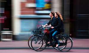 b biciclette ragazze