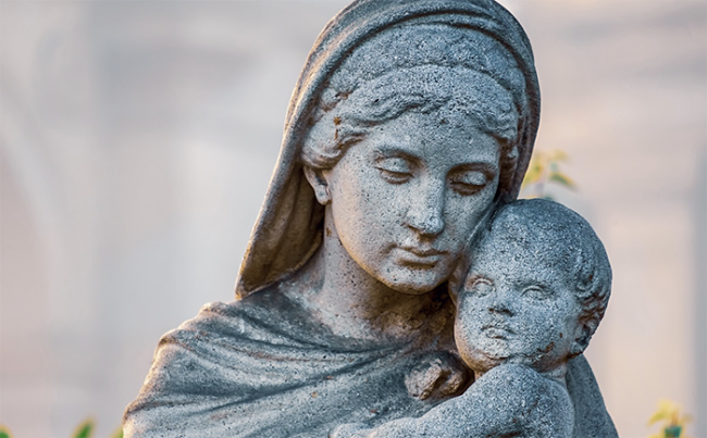 bambino madonna statua