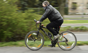 biciletta covid mascherina