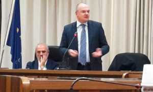 borghi tavolo bandiere