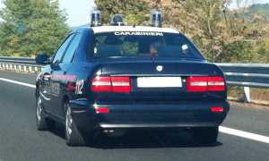 carabinieri auto superstrada