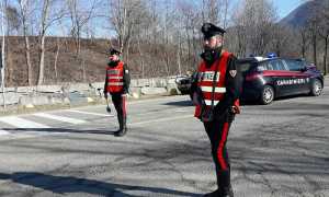carabinieri domo posto blocco