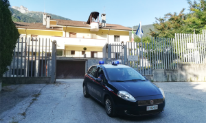 carabinieri varzo auto