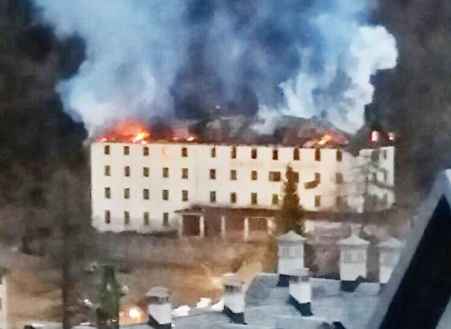 cervandone incendio fumo giorno