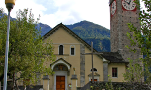 chiesa collegiata premia