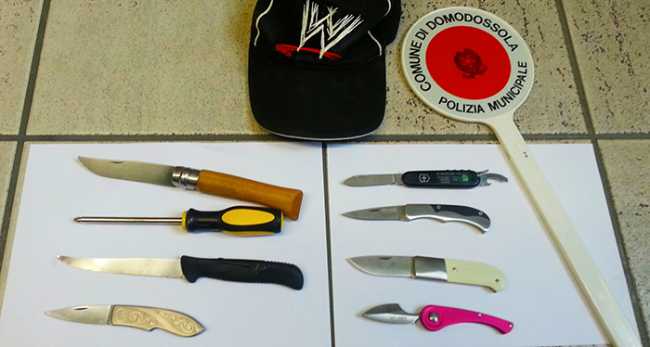 coltelli polizia locale taglia gomme
