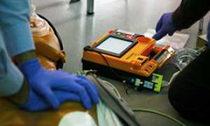 corta defibrillatore