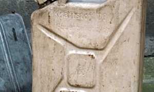 corto tanica benzina