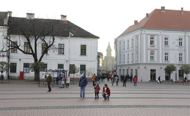 covid strada gente svizzera