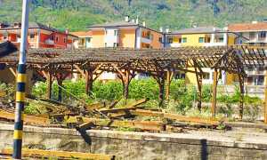 crollo tetto magazzino ferrovia domo