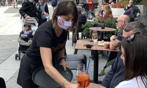 dehors piazza mascherina 24