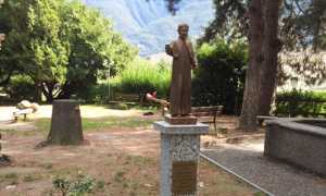 don bosco villa statua tagliata mano