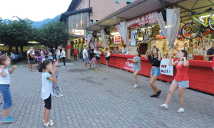 festa lucciola baby dance