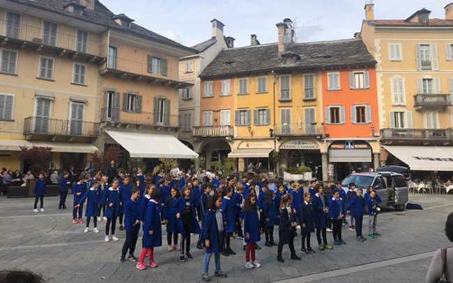 flash mob milani