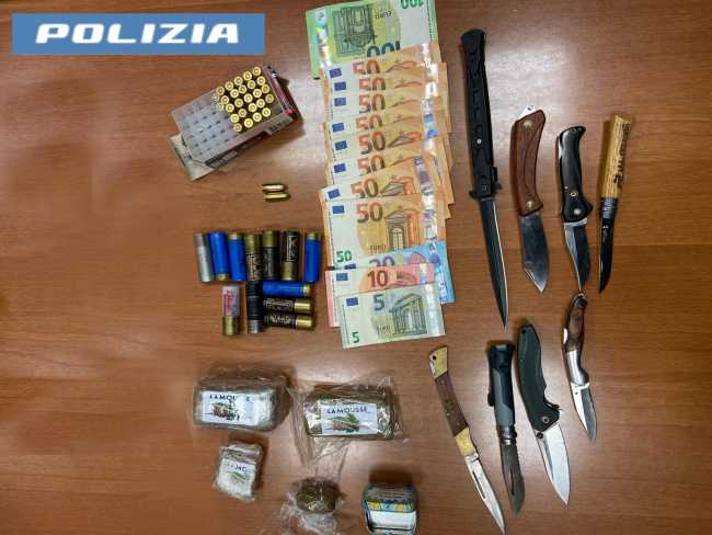 foto comunicato stampa operazione antidrogajpg