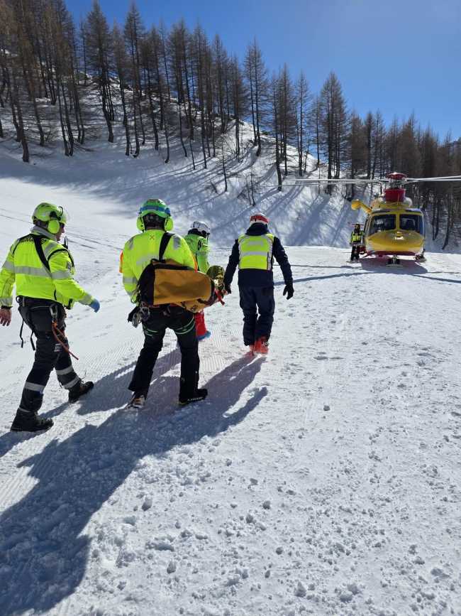 foto distaccamento sciatori