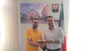 foto sindaco e tripodi