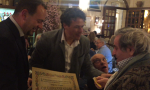 gianni negri consegna diploma