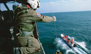 gommone recupero immigrati profughi