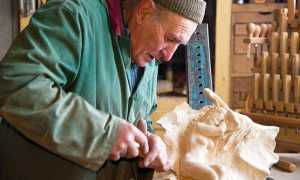 maestro intagliatore foto besana