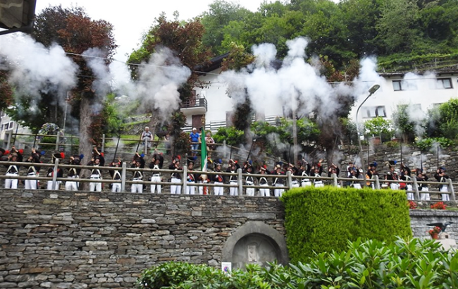 milizia calasca sparo ago 18