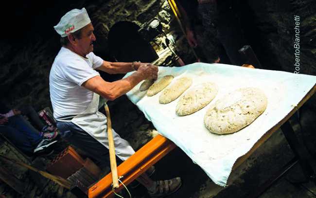 pane nero F R Bianchetti montescheno forno