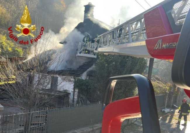 photo5764731012390174427