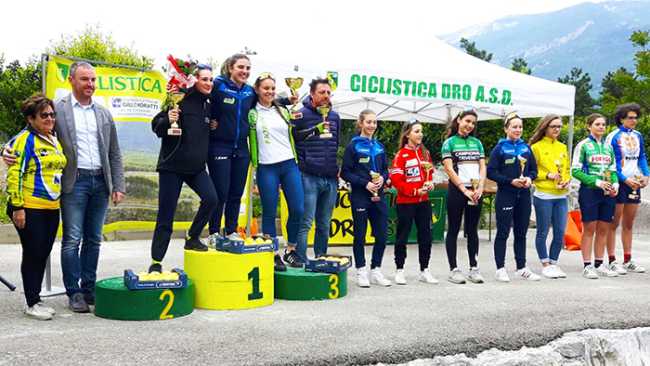 podio donne esordienti pedale ossolano